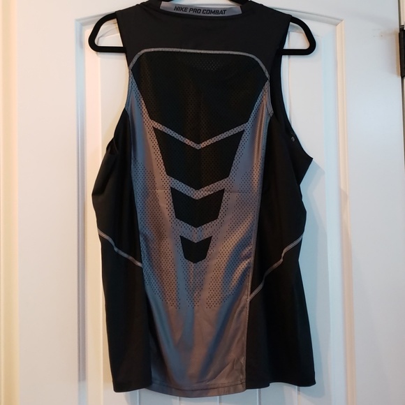 Nike Hypercool Tank - Picture 4 of 5